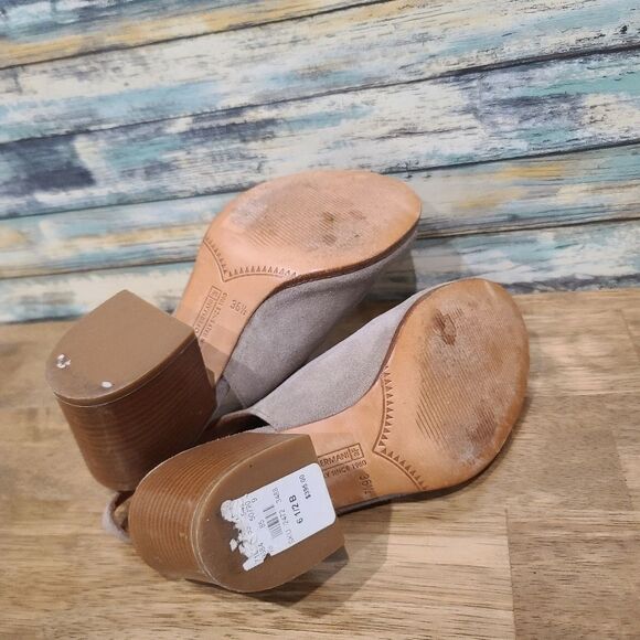 Alberto Fermani Peep Toe Block Heels - Picture 5 of 6